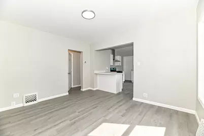 3754 S Rutland Avenue, Saint Francis, WI 53235 - Photo 16