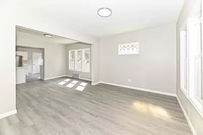 3754 S Rutland Avenue, Saint Francis, WI 53235 - Photo 12