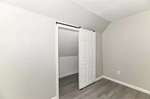 3754 S Rutland Ave, Saint Francis, WI 53235 - Photo 32