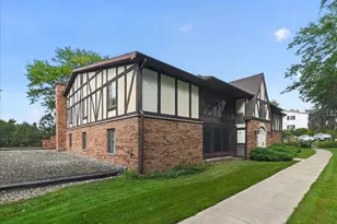 1430 Wheeler Ct, Madison, WI 53704 - Photo 32