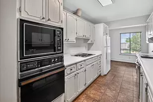 1430 Wheeler Ct, Madison, WI 53704 - Photo 12