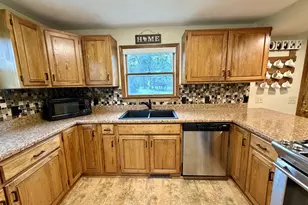 216 York Rd, Edgerton, WI 53534 - Photo 8