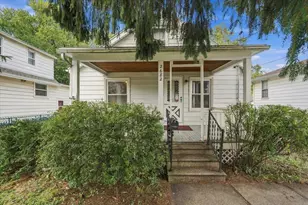 2682 South Ct, Madison, WI 53704 - Photo 2