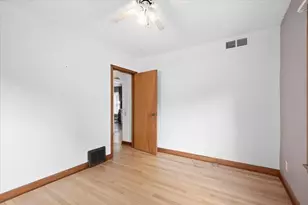 2682 South Ct, Madison, WI 53704 - Photo 18