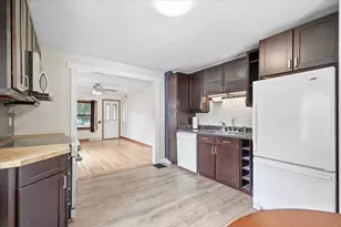 2682 South Ct, Madison, WI 53704 - Photo 10
