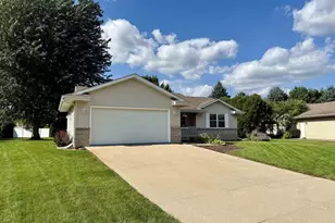 4333 Fieldcrest Dr, Janesville, WI 53546 - Photo 36