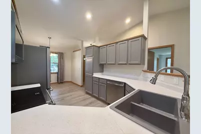 4333 Fieldcrest Drive, Janesville, WI 53546 - Photo 16