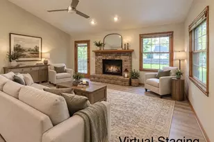 4333 Fieldcrest Dr, Janesville, WI 53546 - Photo 2
