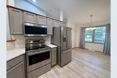 4333 Fieldcrest Drive, Janesville, WI 53546 - Photo 18