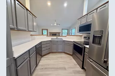4333 Fieldcrest Drive, Janesville, WI 53546 - Photo 4
