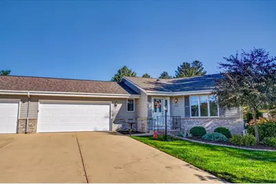 212 W Meadows Drive #14, Edgerton, WI 53534 - Photo 2