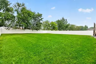 525 East St, Clinton, WI 53525 - Photo 42