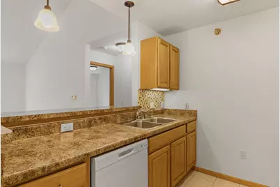 6833 Parkside Circle, Windsor, WI 53532 - Photo 32