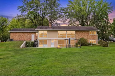 405 Elmberta Street, Mauston, WI 53948 - Photo 2