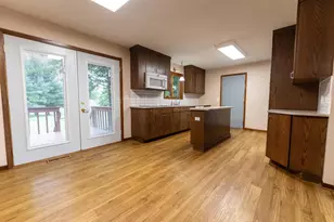 812 Eggleson St, Tomah, WI 54660 - Photo 4