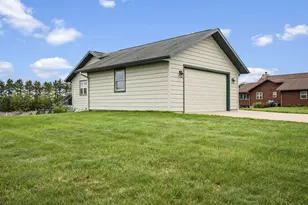 W5749 Waterstone Ln, New Lisbon, WI 53950 - Photo 38