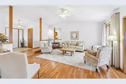 720 E Holly Road, Beloit, WI 53511 - Photo 6