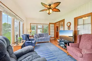 720 E Holly Rd, Beloit, WI 53511 - Photo 8