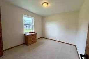 146 Rustic Dr, Madison, WI 53718 - Photo 10