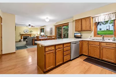 114 N High Point Road, Madison, WI 53717 - Photo 18