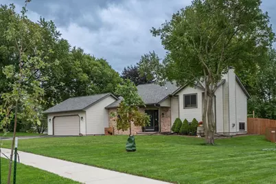 1837 Montana Avenue, Sun Prairie, WI 53590 - Photo 2