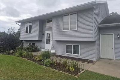 2104 Roosevelt Avenue, Beloit, WI 53511 - Photo 4