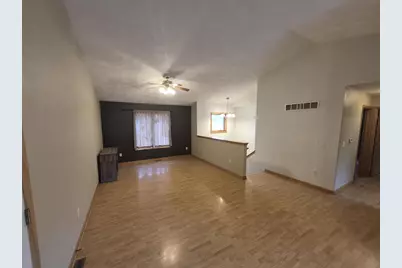 2104 Roosevelt Avenue, Beloit, WI 53511 - Photo 8