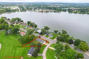1321 Lakeview Dr, Tomah, WI 54660 - Photo 2
