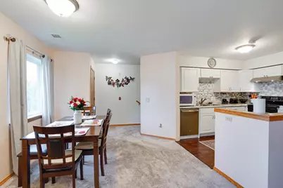964 Rockefeller Lane, Madison, WI 53704 - Photo 8