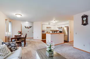 964 Rockefeller Ln, Madison, WI 53704 - Photo 18