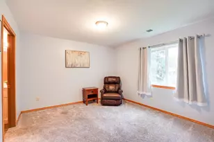964 Rockefeller Ln, Madison, WI 53704 - Photo 24