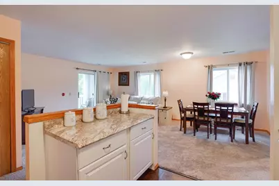 964 Rockefeller Lane, Madison, WI 53704 - Photo 14