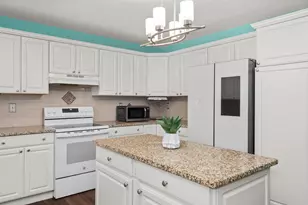 400 St Andrew's Ct, Waunakee, WI 53597 - Photo 18