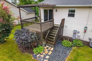 535 Sugar Ave, Belleville, WI 53508 - Photo 4