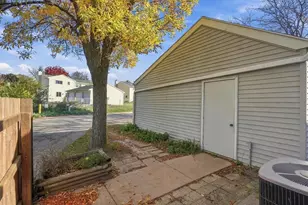2208 Post Rd, Madison, WI 53716 - Photo 14