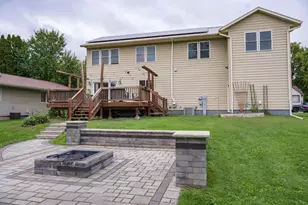 511 W Pearl St, New Lisbon, WI 53950 - Photo 2
