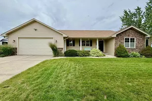219 N Water St, Janesville, WI 53536 - Photo 1
