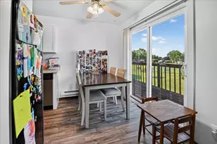202 Danbury Ct, DeForest, WI 53532 - Photo 14