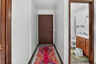 202 Danbury Ct, DeForest, WI 53532 - Photo 8