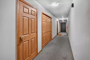 206 Danbury Ct, DeForest, WI 53532 - Photo 44