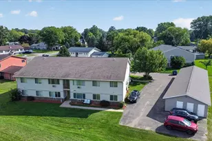 206 Danbury Ct, DeForest, WI 53532 - Photo 4