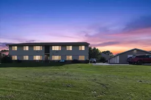 206 Danbury Ct, DeForest, WI 53532 - Photo 38