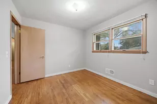1010 N Lexington Dr, Janesville, WI 53545 - Photo 8