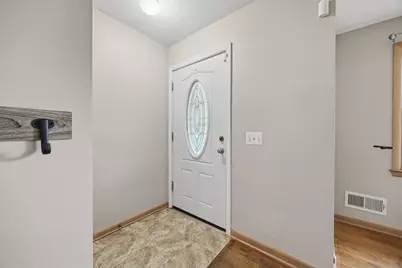 1010 N Lexington Drive, Janesville, WI 53545 - Photo 6
