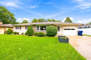 1010 N Lexington Dr, Janesville, WI 53545 - Photo 1