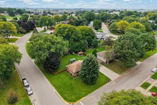 1205 Wexford Dr, Waunakee, WI 53597 - Photo 50
