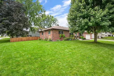 1205 Wexford Drive, Waunakee, WI 53597 - Photo 4