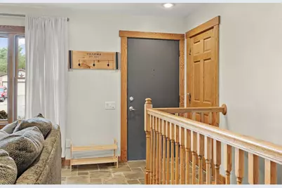 1205 Wexford Drive, Waunakee, WI 53597 - Photo 10