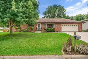 1205 Wexford Dr, Waunakee, WI 53597 - Photo 2