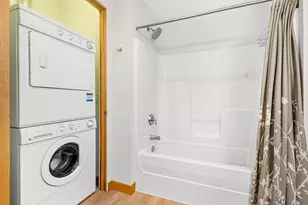 309 W Washington Ave, Madison, WI 53703 - Photo 26